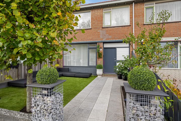 Meerkoetstraat 8 in Capelle aan den IJssel foto