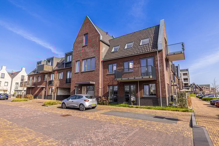 Meeroever 97 in Hillegom foto