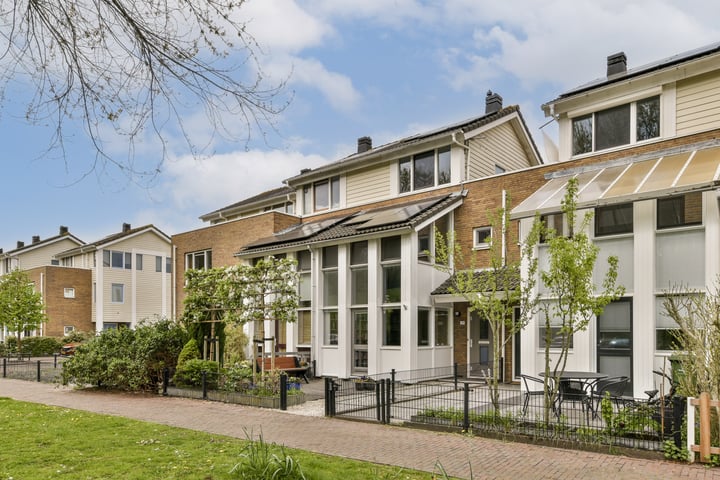 Meerum Terwogtlaan 231 in Rotterdam