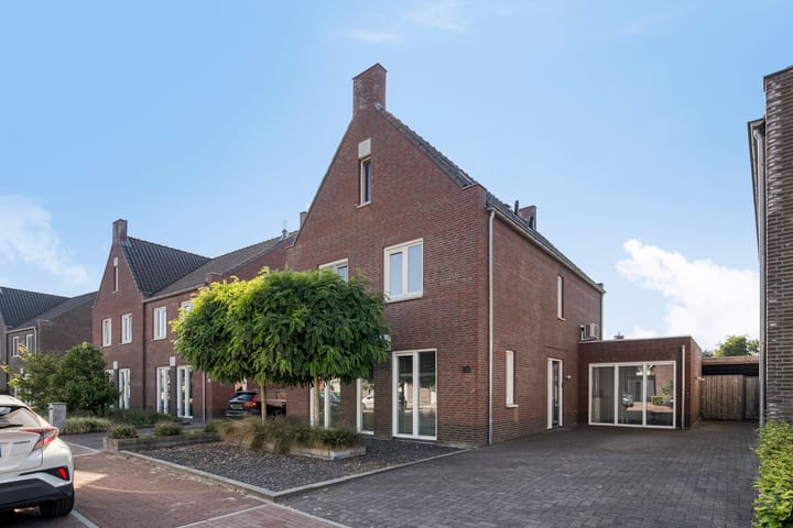 Meester de Weertstraat 18 in Oirschot foto