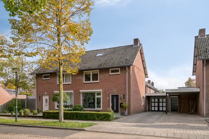 Meester Hertsigstraat 48 in De Rips foto