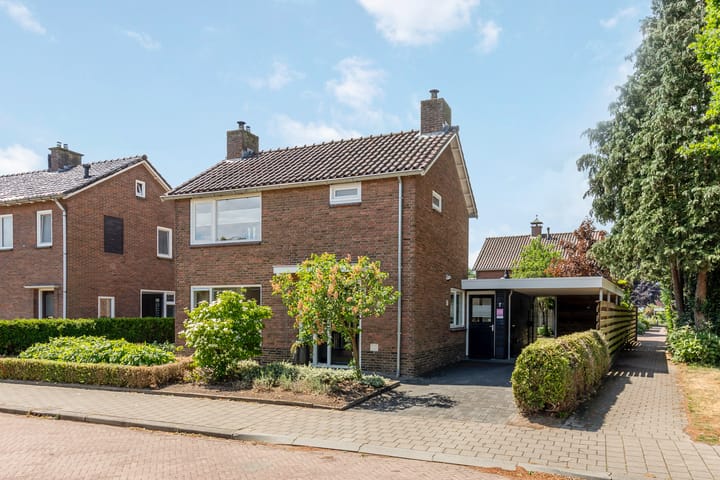 Meester Lazonderstraat 25 in Denekamp foto