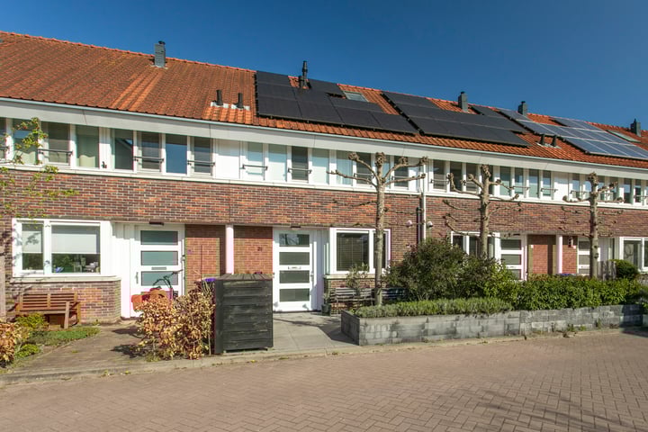 Meester Pluimhof 21 in Baarn foto