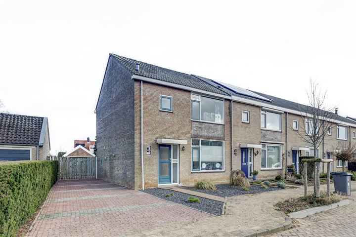 Meester Pontenstraat 1 in Leuth foto
