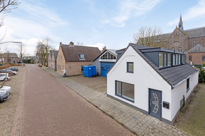 Meester Prinsenstraat 9 in Haarsteeg foto