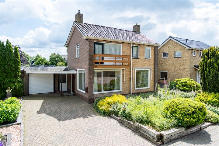 Meester Reijntjesstraat 16 in Zevenhuizen foto