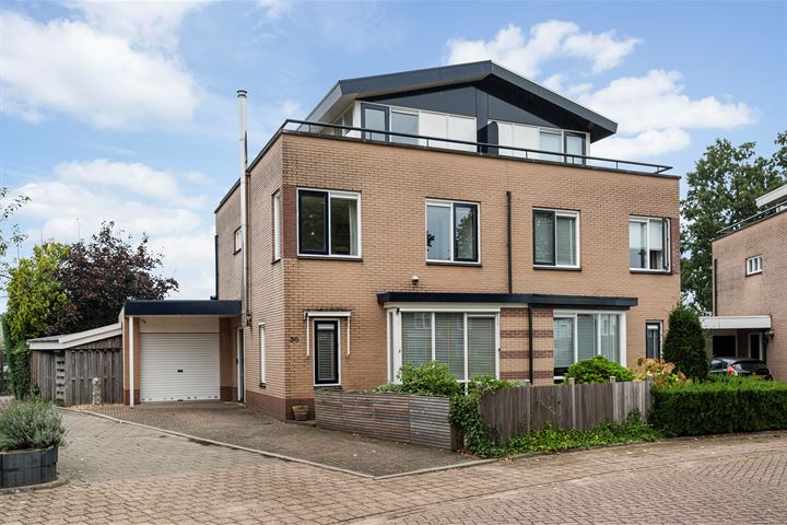 Meester Van der Kampweg 30 in Beekbergen foto