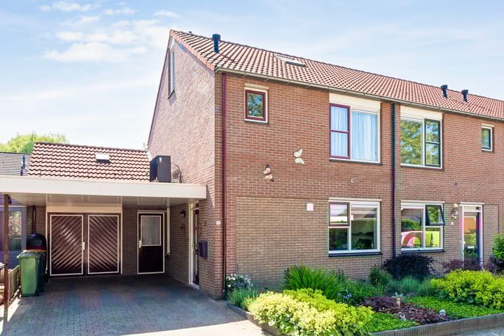 Foto van woning Meester van Engbrinkstraat 12, Bruchterveld