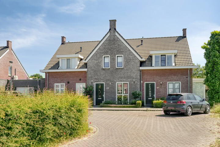 Meester Vermeulenstraat 19 in Beek foto