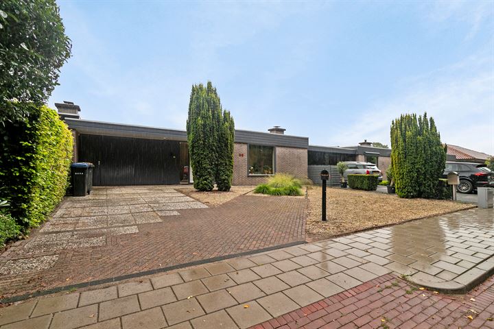 Meestersweg 36 in Staphorst foto