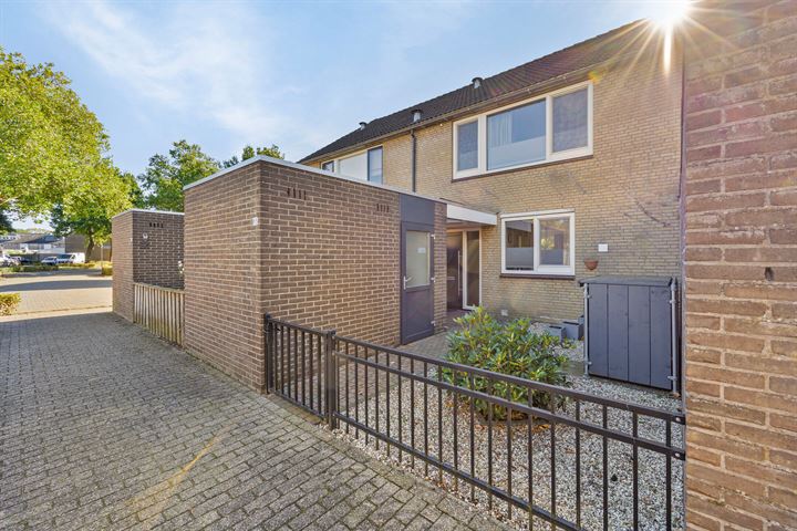 Meeuwdonk 85 in Veghel foto