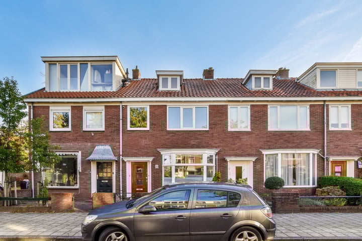 Meeuwenstraat 16A in Haarlem foto