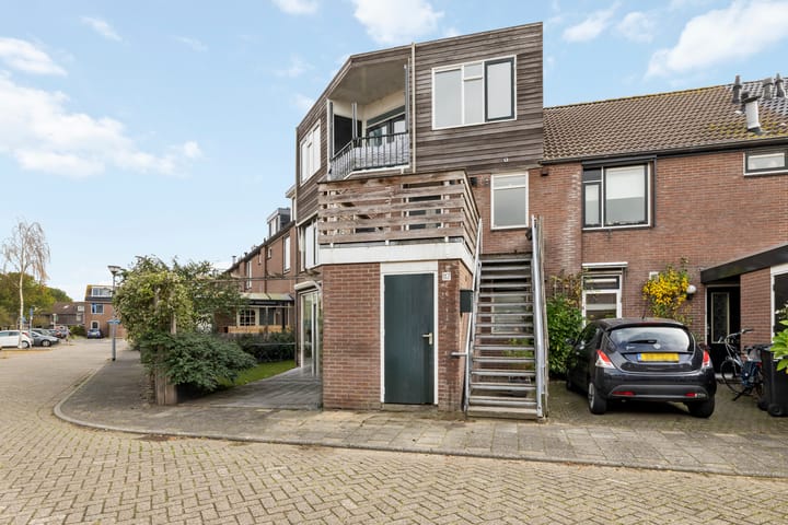 Meeuwenveld 117 in Weesp foto