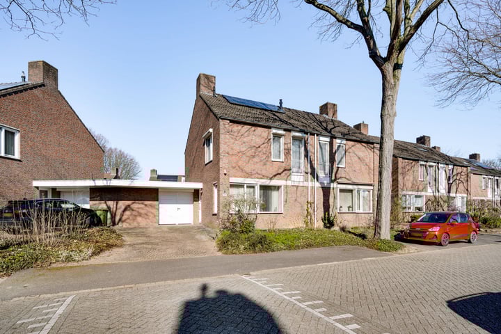 Meidoorn 119A in Maastricht foto