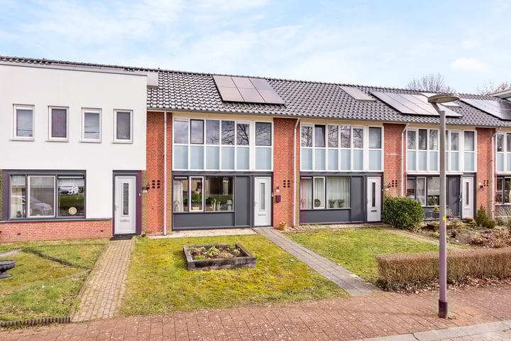 Meidoornhof 123 in Borne foto