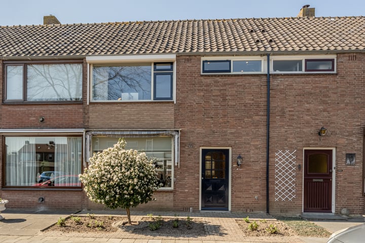 Foto van woning Meidoornstraat 10, Oud-Beijerland