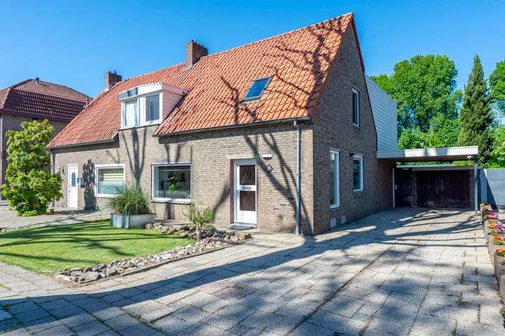 Meidoornstraat 19 in Geleen foto