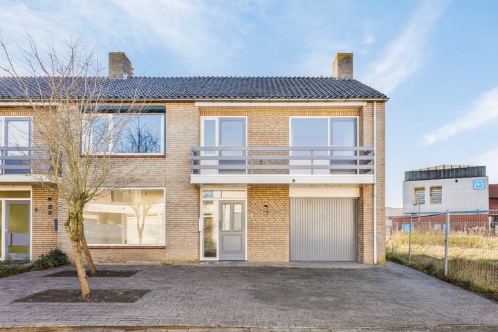 Meidoornstraat 2 in Budel foto