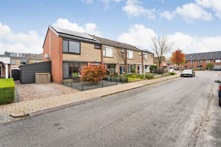 Meidoornstraat 8 in Ommen foto