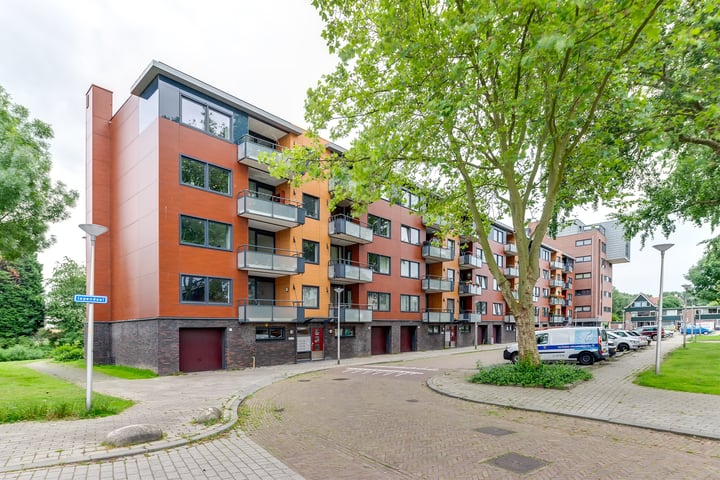 Meiendaal 107 in Rozenburg