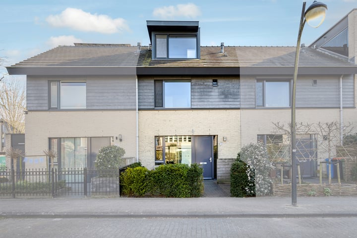 Meijepolder 10 in Amersfoort foto