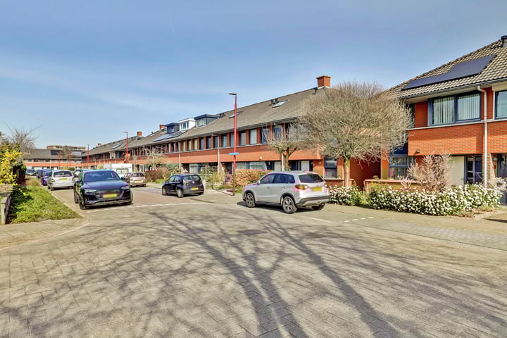 Meindert Hobbemahage 33 in Nieuwegein foto