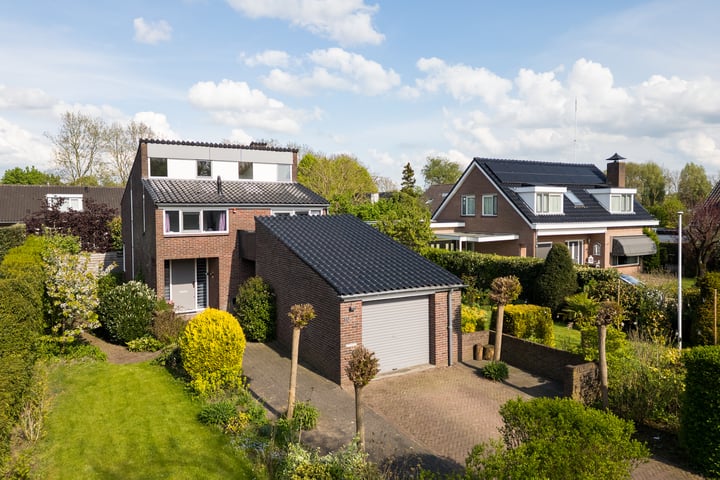 Meindert Hobbemalaan 10 in IJsselstein foto