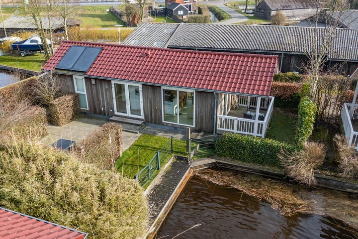 Meinesleatwei 14 in Akkrum foto