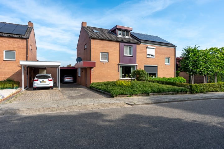Meishagerstraat 21 in Munstergeleen foto