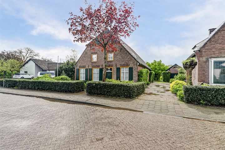 Meliestraat 10 in Vlijmen foto