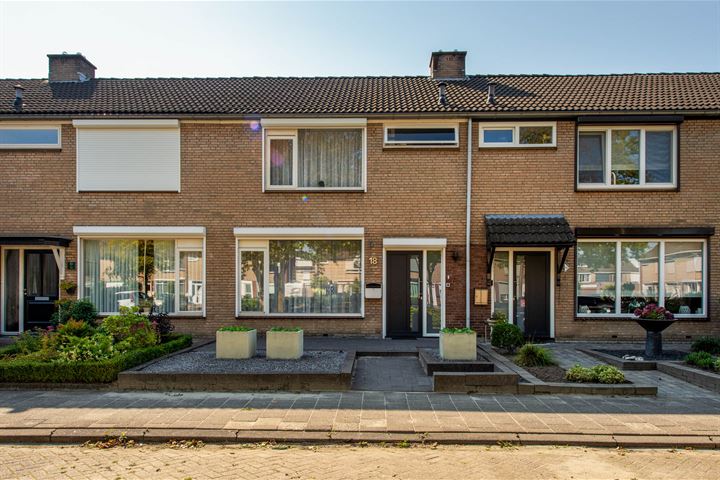 Melleveld 18 in Wouw foto