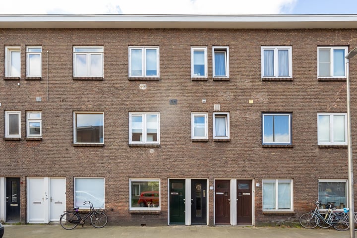 Menadostraat 24 in Utrecht foto