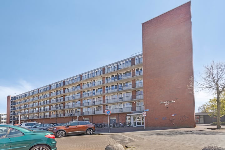 Mendelssohnstraat 16 in Hengelo