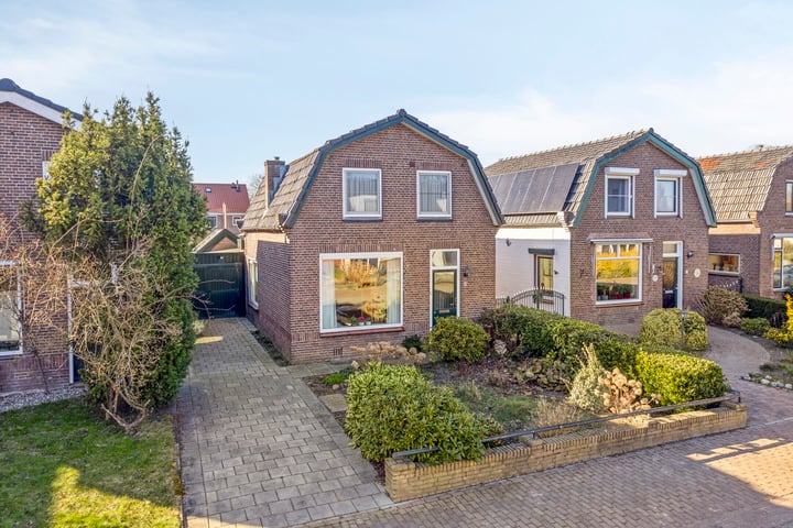 Mensinksdijkje 24 in Schalkhaar foto