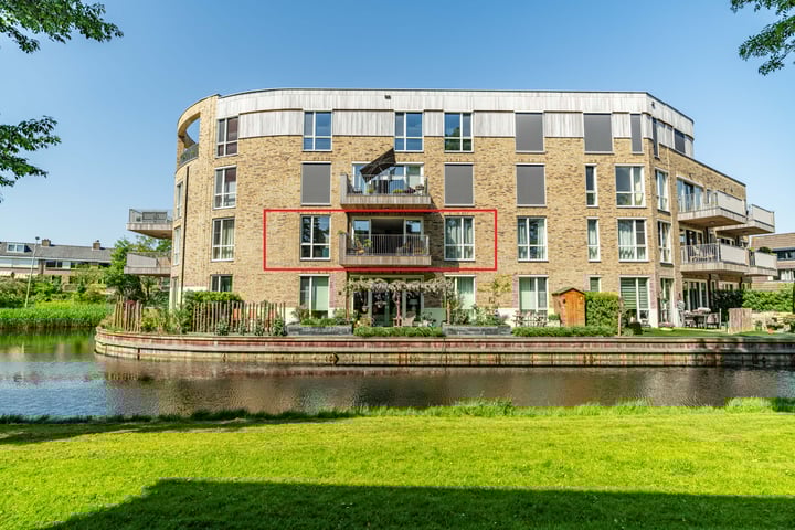 Menswordingkreek 7 in Leiderdorp foto
