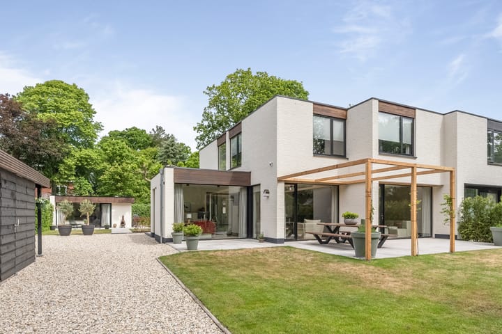 Merellaan 16 in Aerdenhout