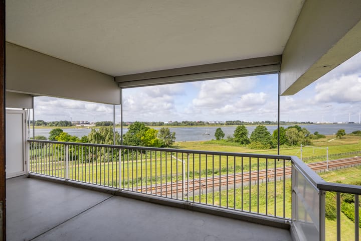 Foto van woning Merellaan 665, Maassluis