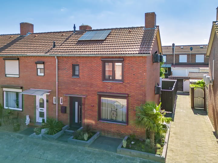 Merelstraat 17 in Tegelen foto