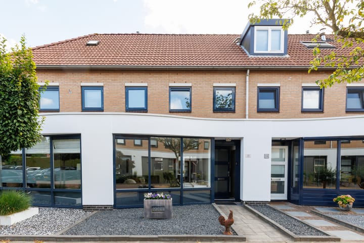 Mergelland 58 in Apeldoorn foto