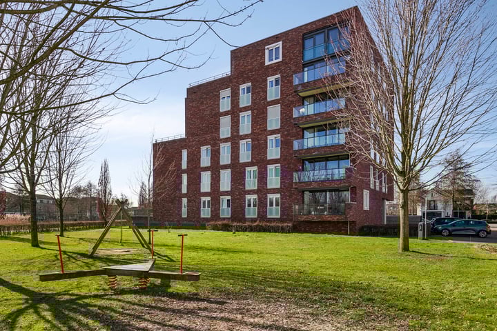 Mergelven 110 in Veghel foto