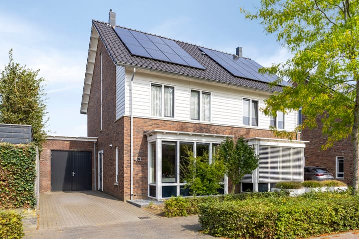 Mergelven 43 in Veghel foto