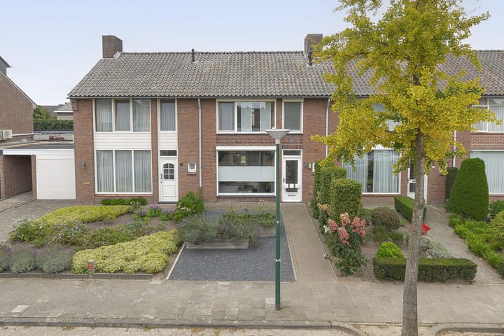 Merodestraat 16 in Sint-Oedenrode foto