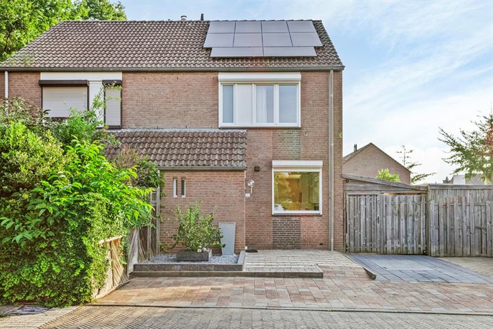 Merwedestraat 10 in Geleen foto