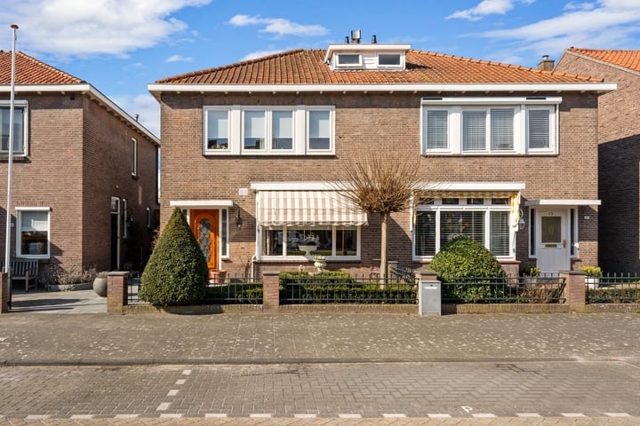 Merwestraat 39 in Sliedrecht foto