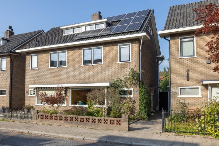 Mesdagstraat 27 in Hengelo foto