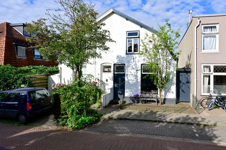 Meulenwiekelaan 28 in Bussum foto