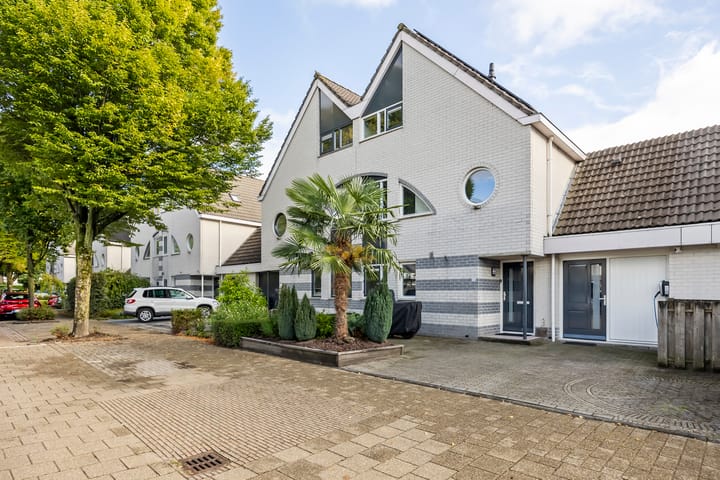 Mevr.Mr. L. Ribbius Peletierstraat 26 in Gorinchem foto