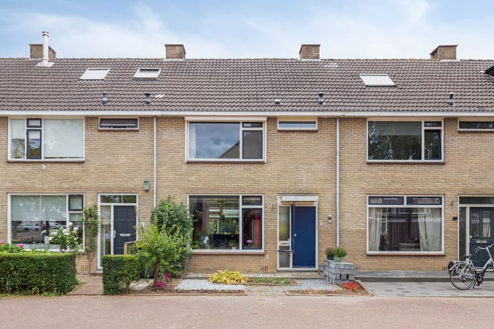 Mevr. Traas-de Jagerstraat 5 in Oud-Beijerland foto