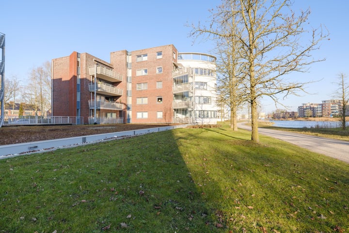 Mevrouw De Rooweg 143 in Drachten foto