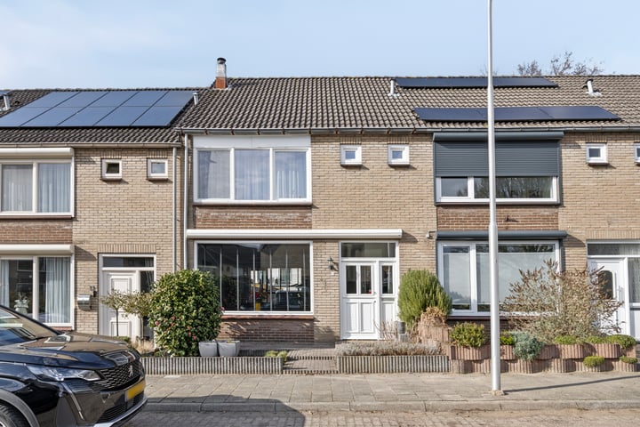 Mgr Ariensstraat 15 in Hoogerheide foto